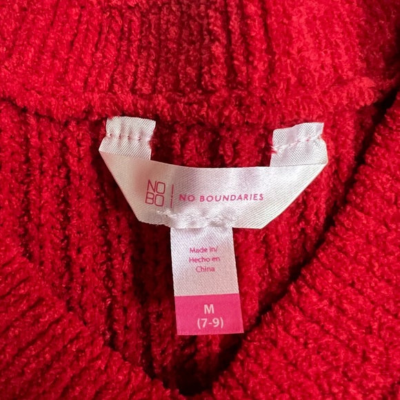 Red sweater - Picture 2 of 7